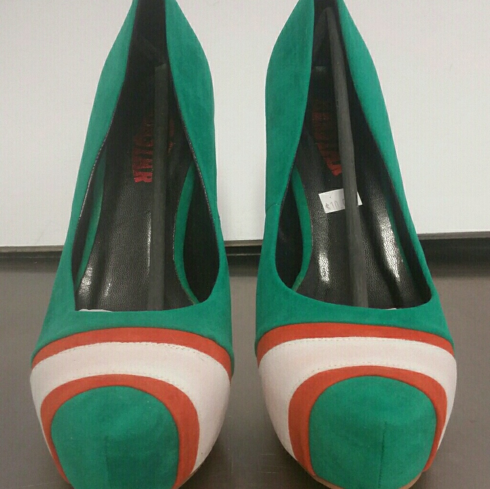 HERSTAR MIAMI DOLPHINS HIGH HEEL SHOES size 6